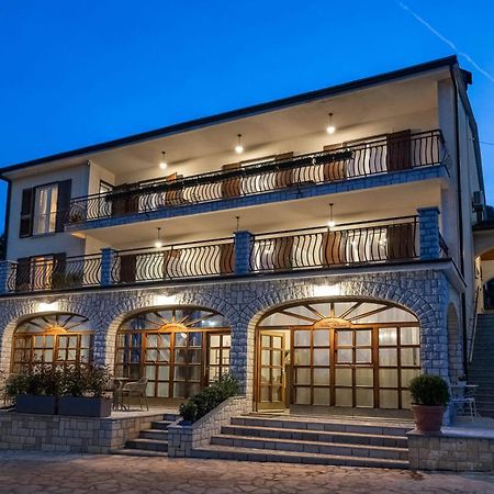 Villa Klaric 洛夫兰 外观 照片