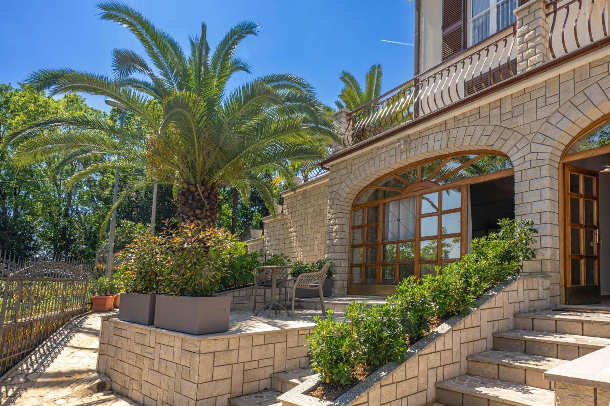 Villa Klaric 洛夫兰 外观 照片